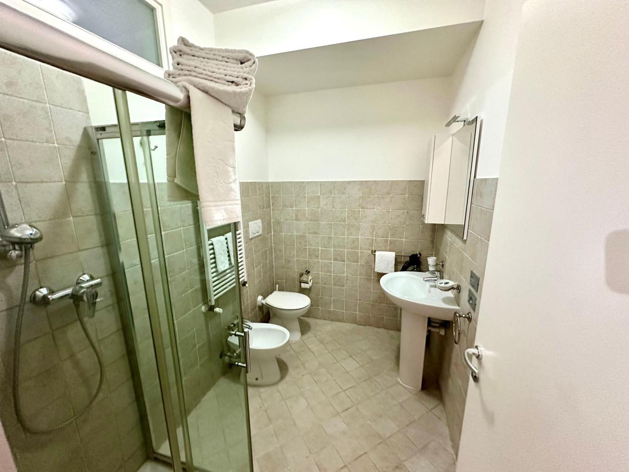 Ai Giardini Rooms -Vicino Ospedale Borgo Trento E Centro Storico Werona Zewnętrze zdjęcie