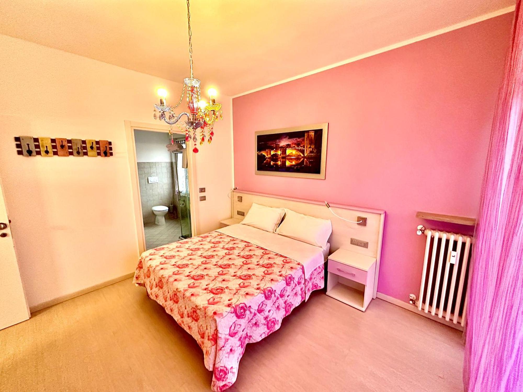 Ai Giardini Rooms -Vicino Ospedale Borgo Trento E Centro Storico Werona Zewnętrze zdjęcie