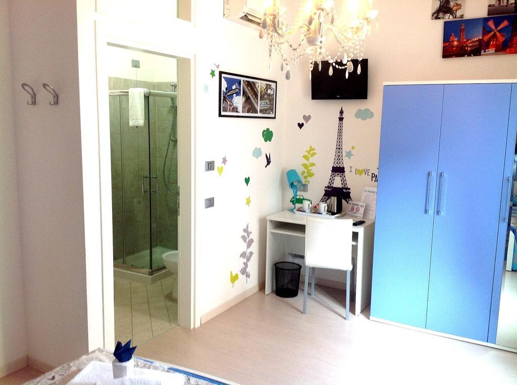Ai Giardini Rooms -Vicino Ospedale Borgo Trento E Centro Storico Werona Zewnętrze zdjęcie